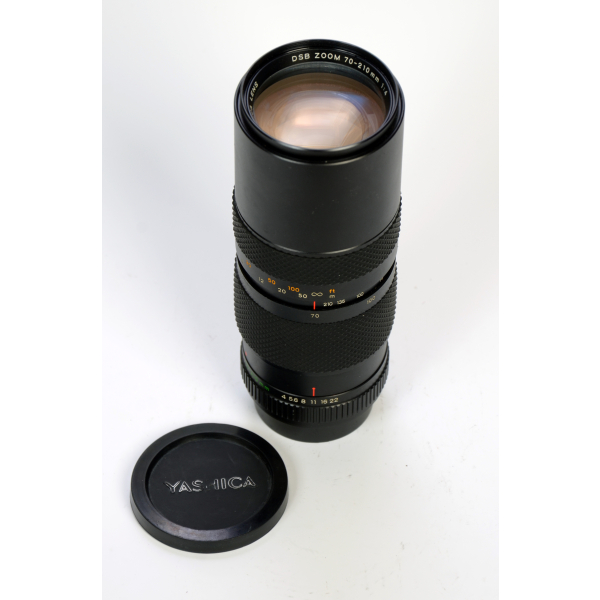 Yashica 70-210 F4 DSB Zoom 04